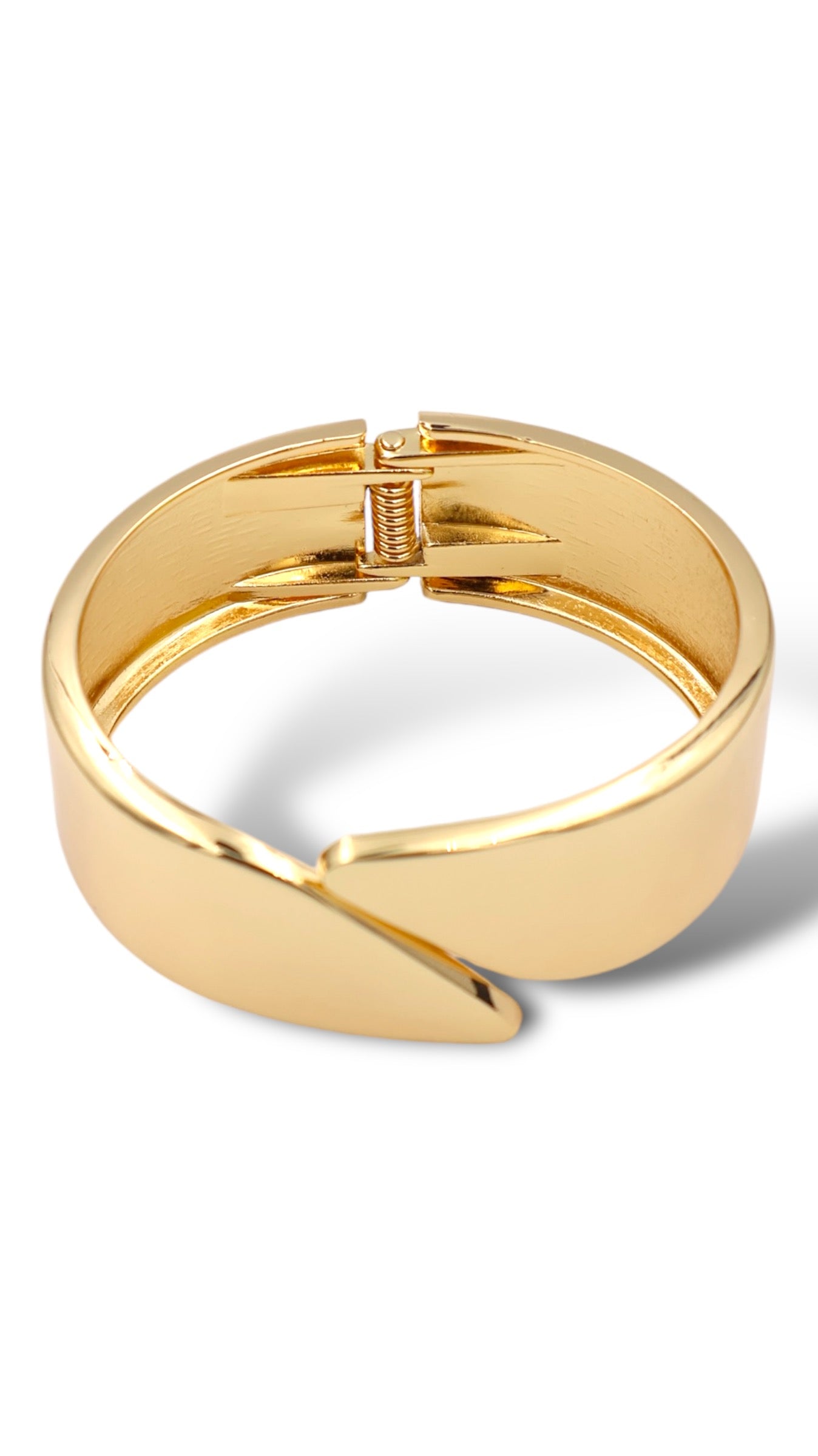 Asymmetric Gold Cuff Bracelet – Modern and Artistic Statement Jewelry