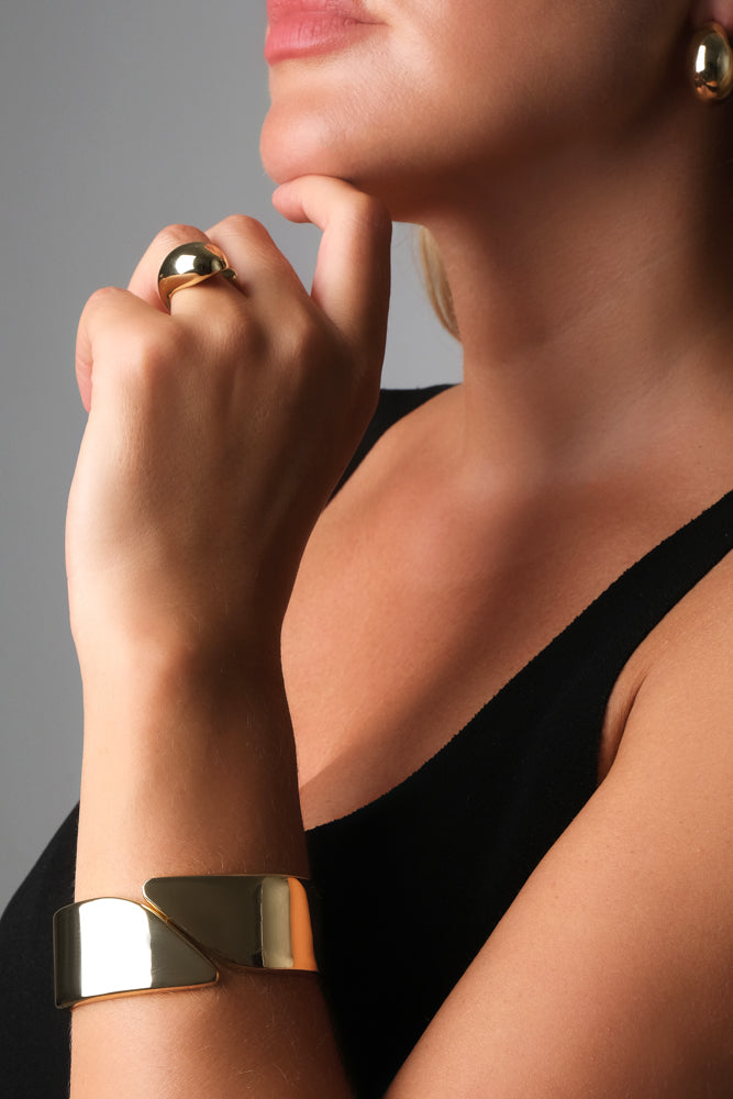 Asymmetric Gold Cuff Bracelet – Modern and Artistic Statement Jewelry